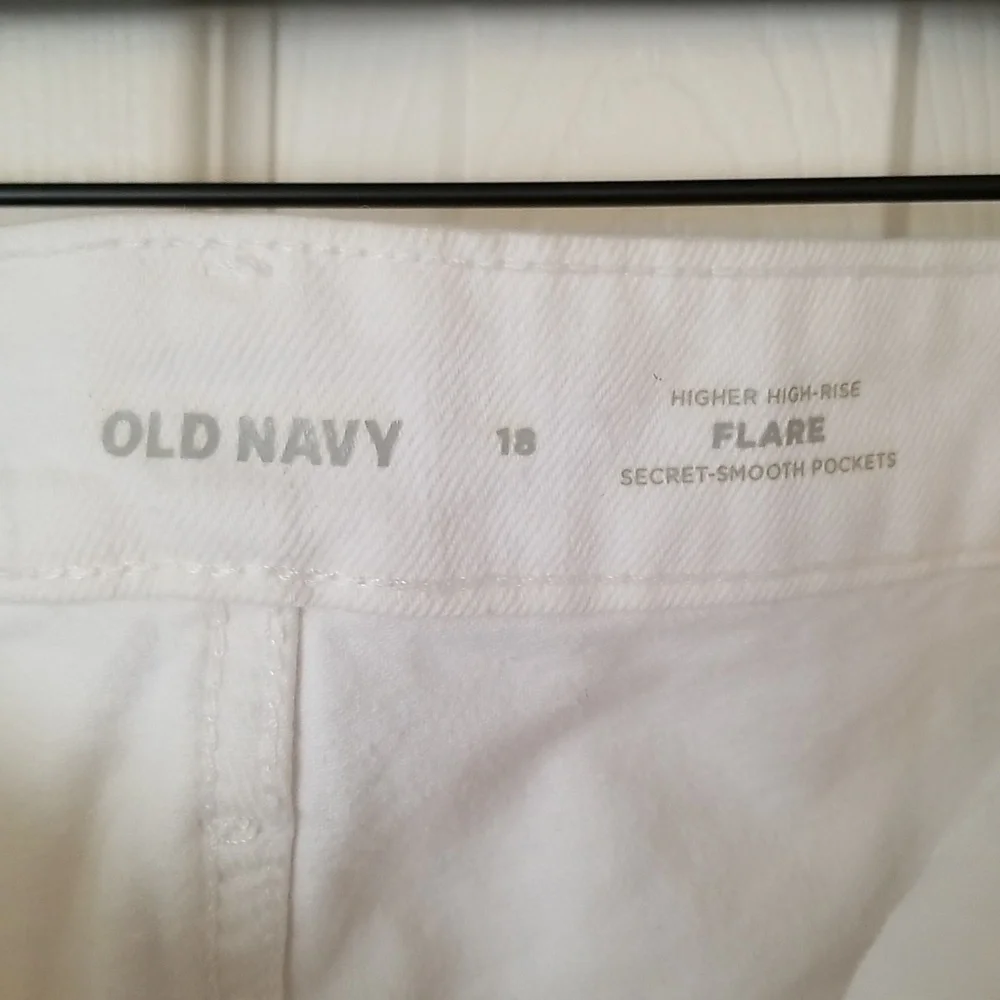 Old Navy 18 High Rise Jeans - Picture 7 of 12